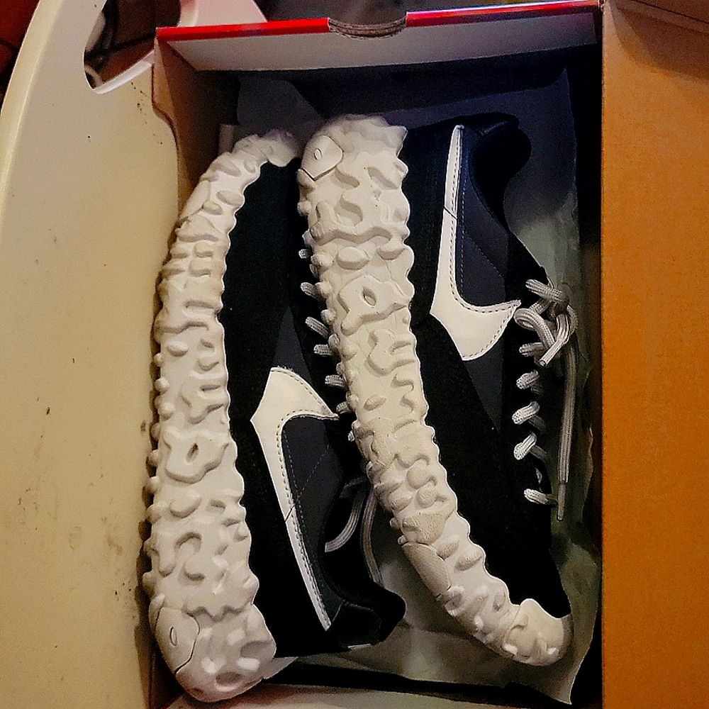 Nike, 11.5   black/white